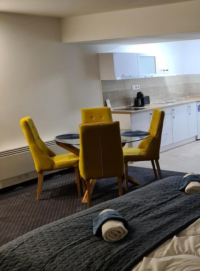 City Center Apartmanhaz Eger Zewnętrze zdjęcie