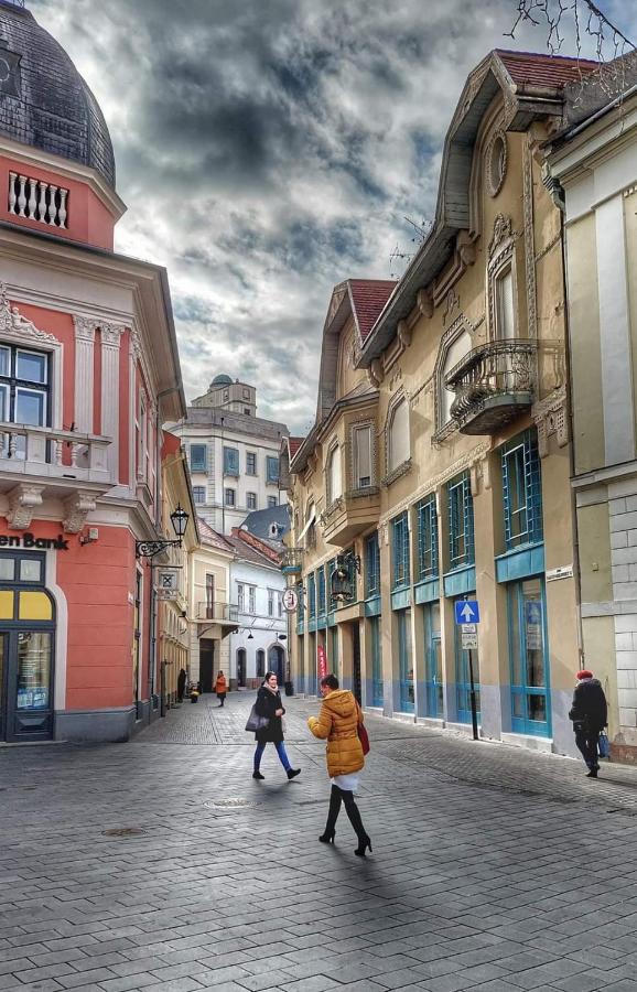 City Center Apartmanhaz Eger Zewnętrze zdjęcie