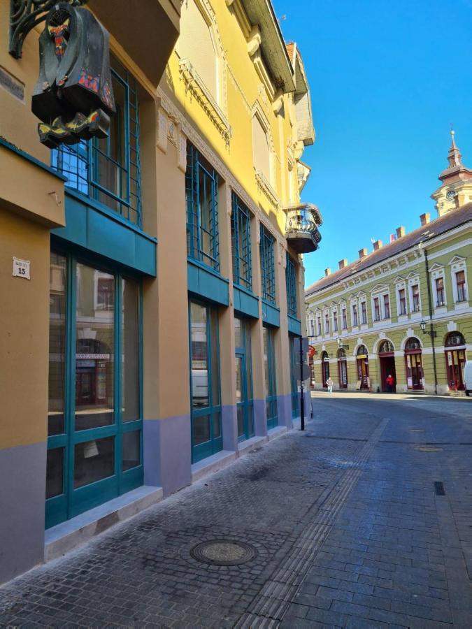 City Center Apartmanhaz Eger Zewnętrze zdjęcie