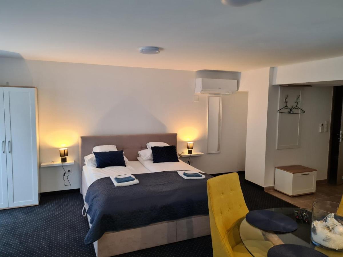 City Center Apartmanhaz Eger Zewnętrze zdjęcie