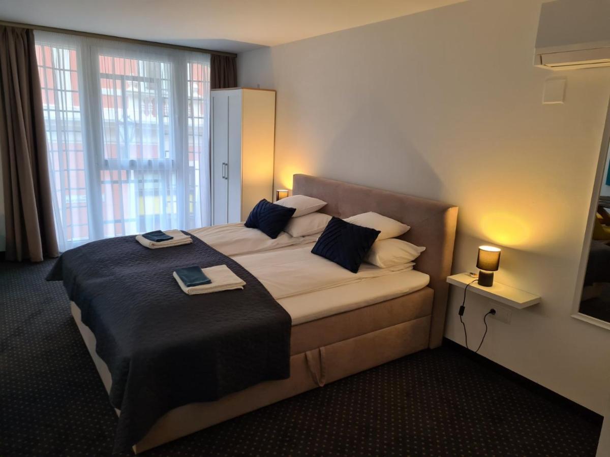 City Center Apartmanhaz Eger Zewnętrze zdjęcie