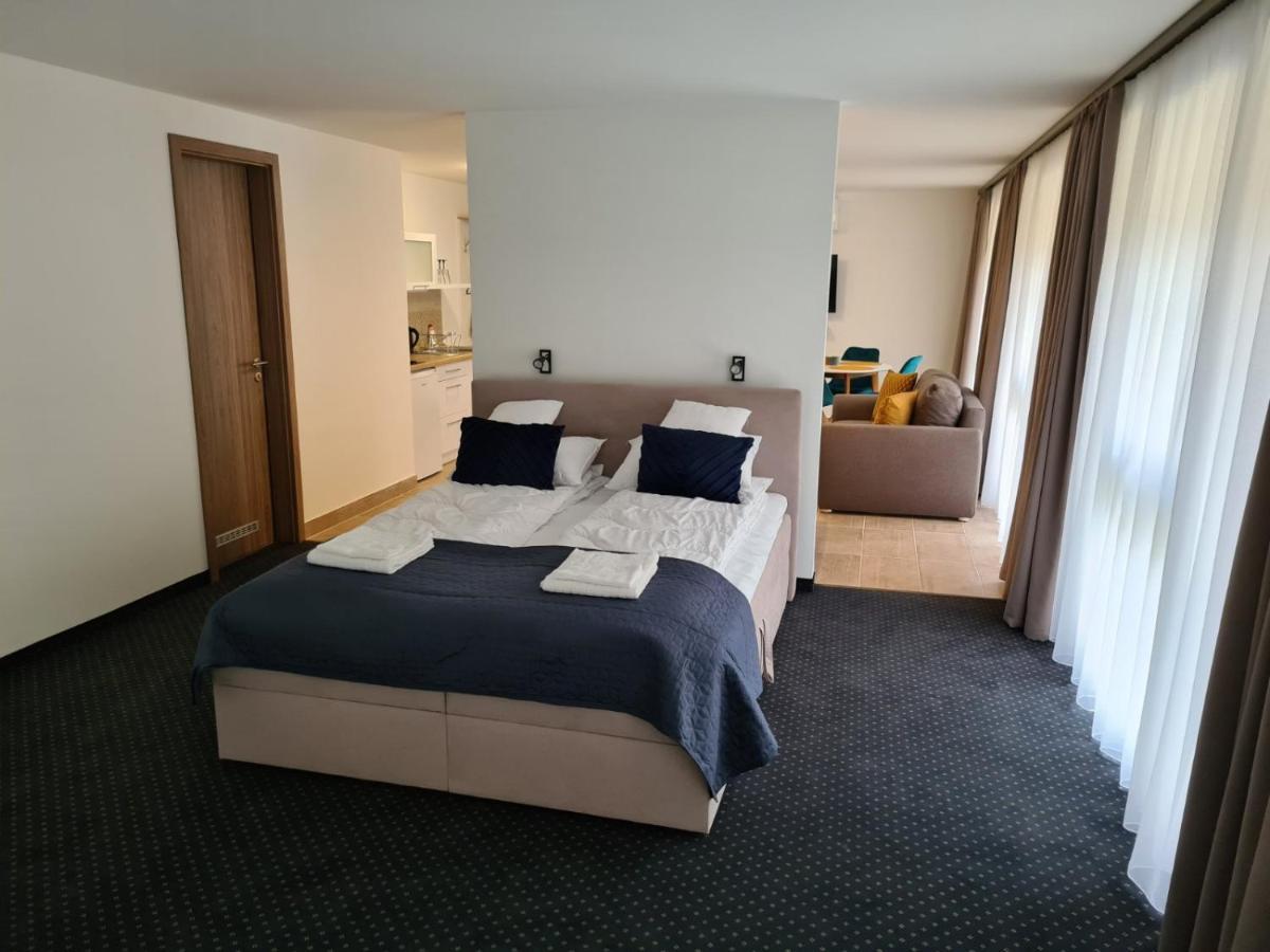 City Center Apartmanhaz Eger Zewnętrze zdjęcie